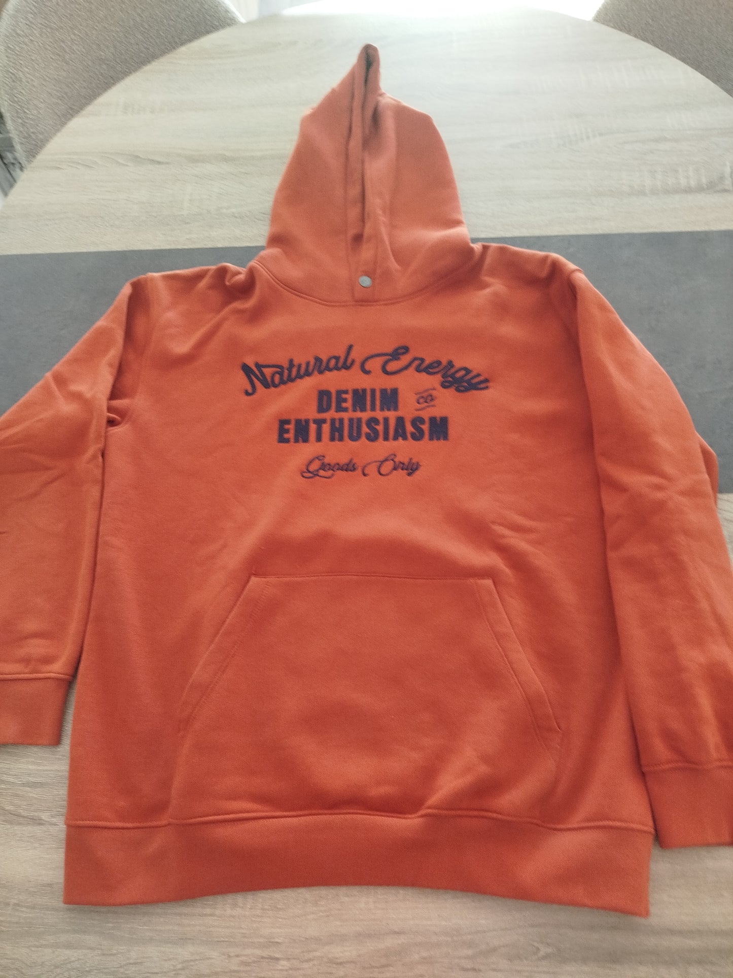 Sweat à capuche brodé