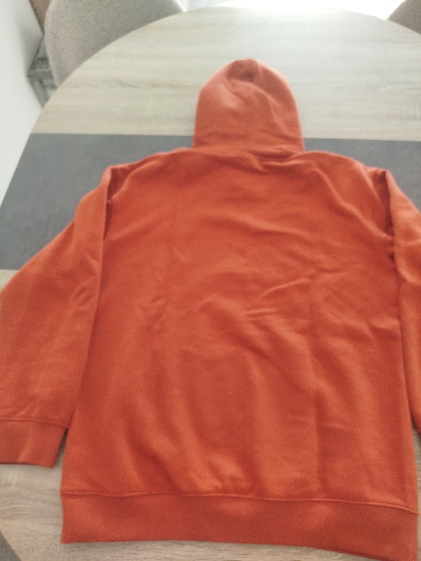 Sweat à capuche brodé