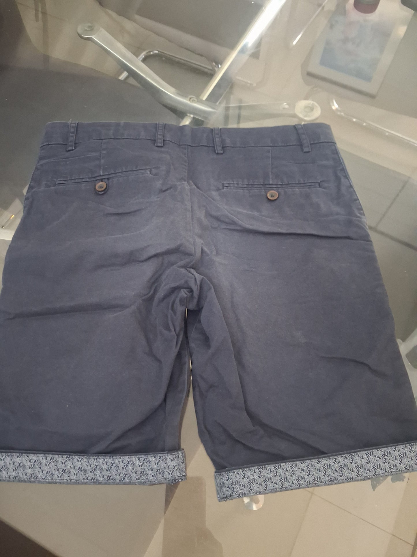 Bermuda chino uni