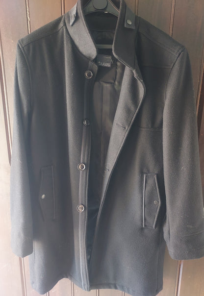 Par-dessus noir classe