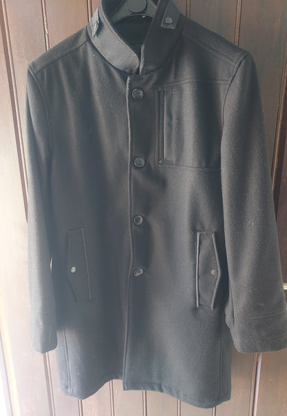 Par-dessus noir classe