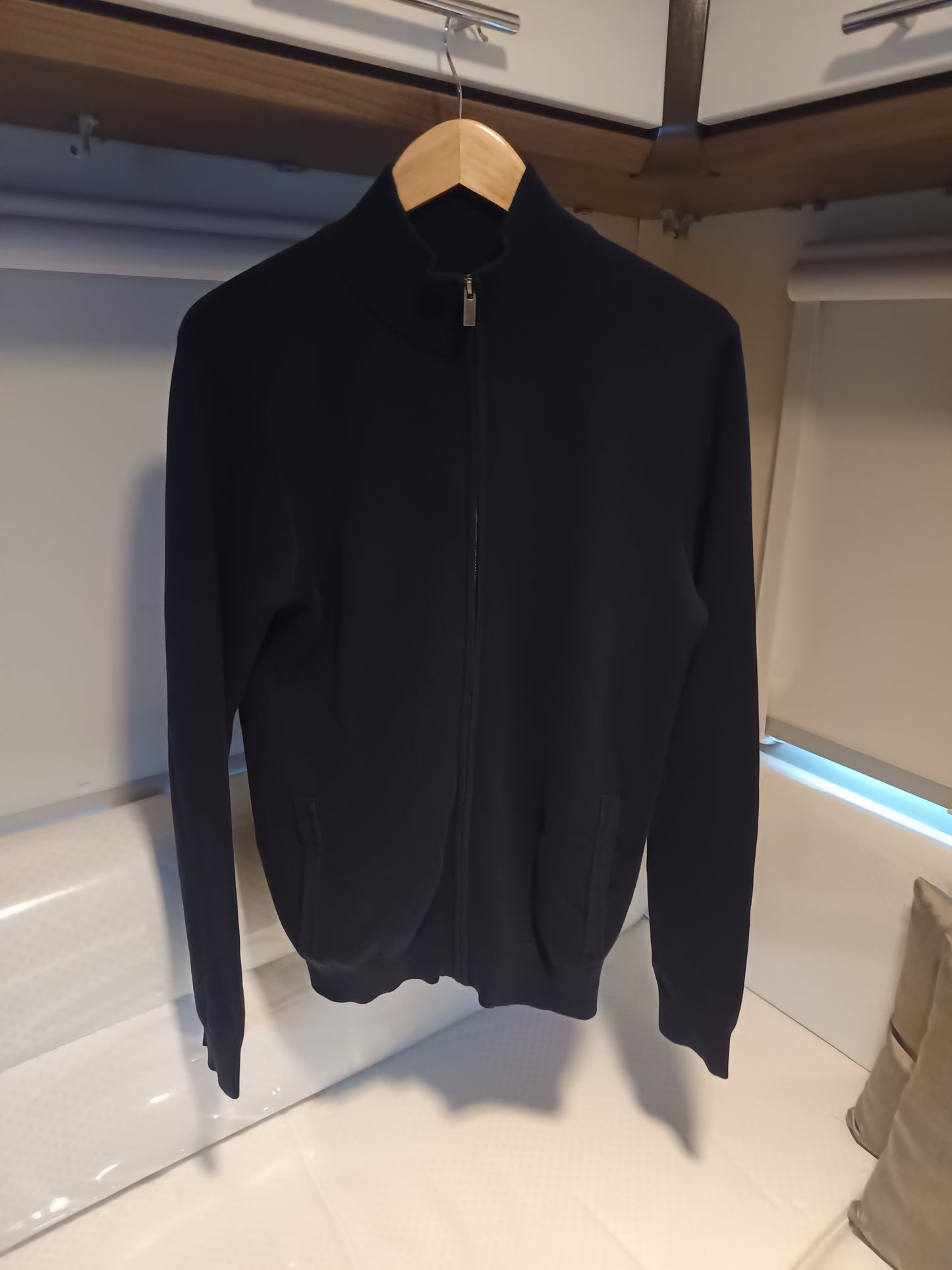 Gilet col montant zippé