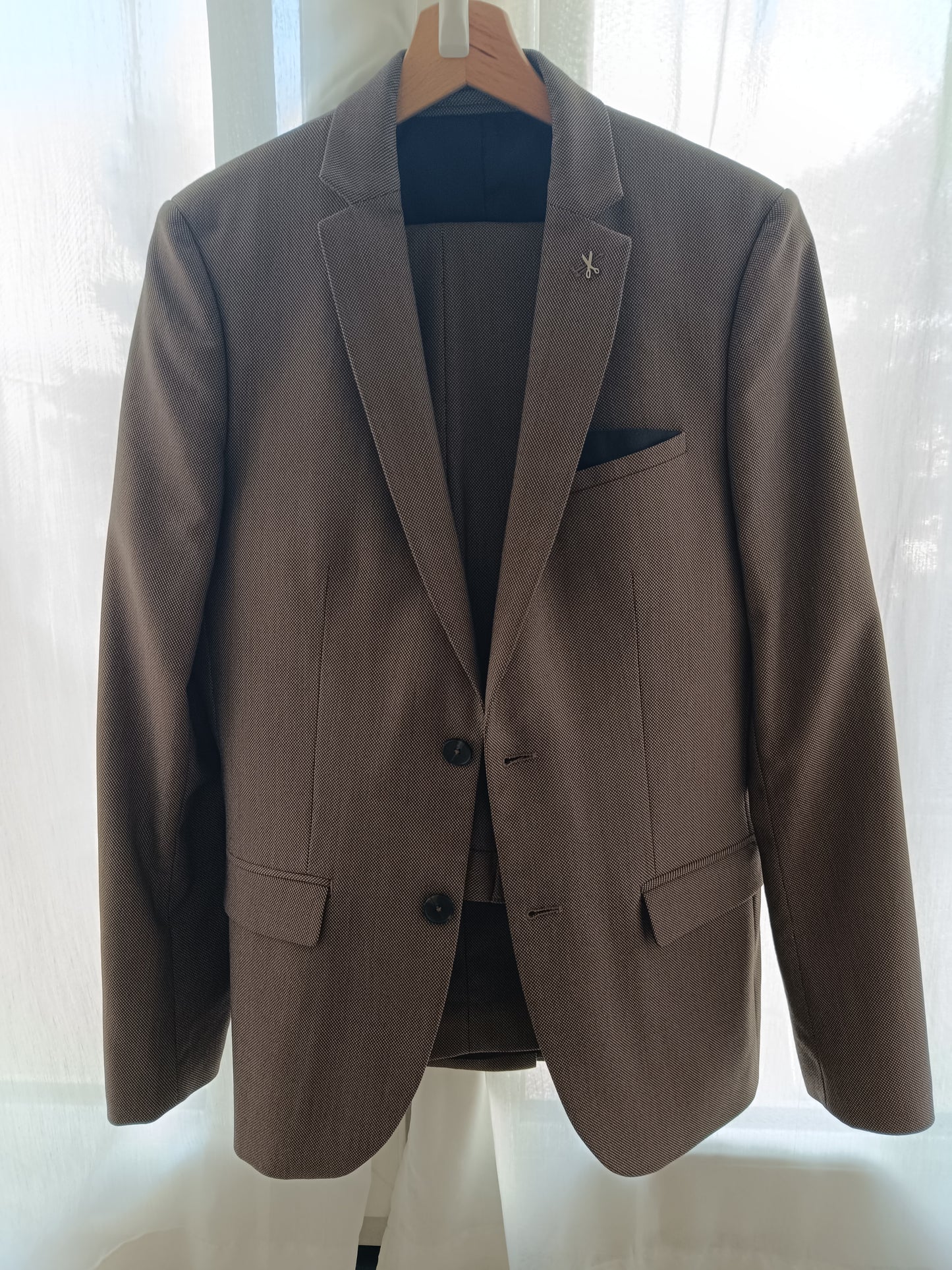 Costume Marron