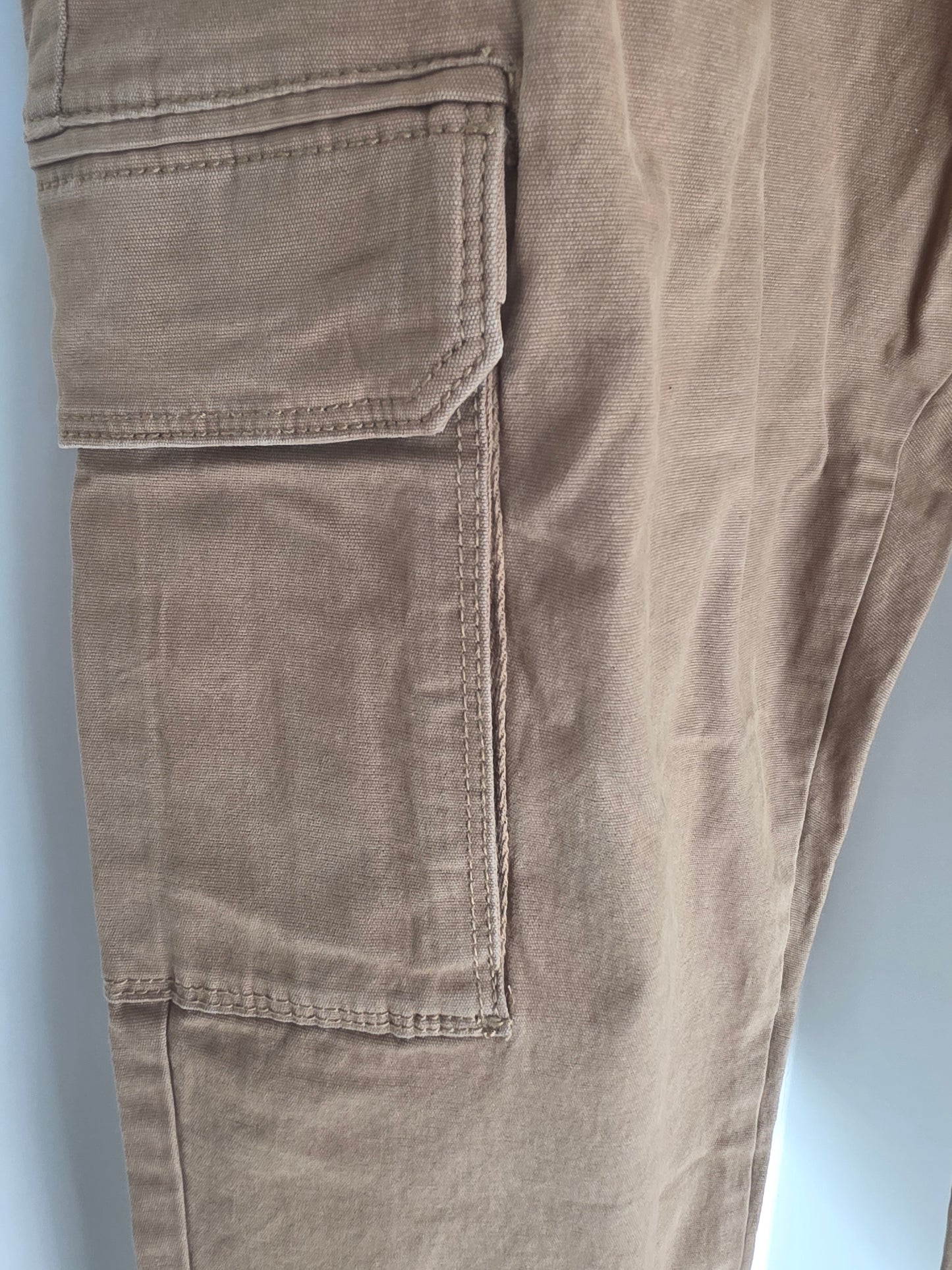Pantalon chino cargo droit poches côtés