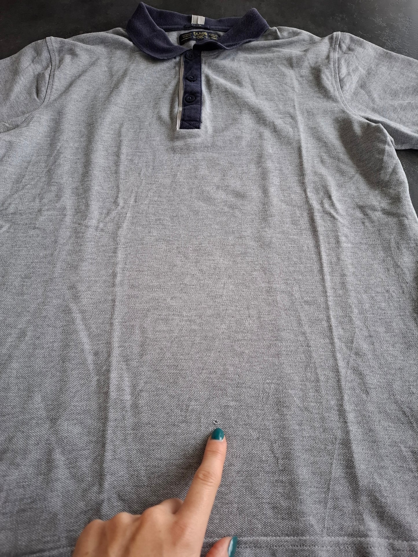 Polo gris col bleu marine