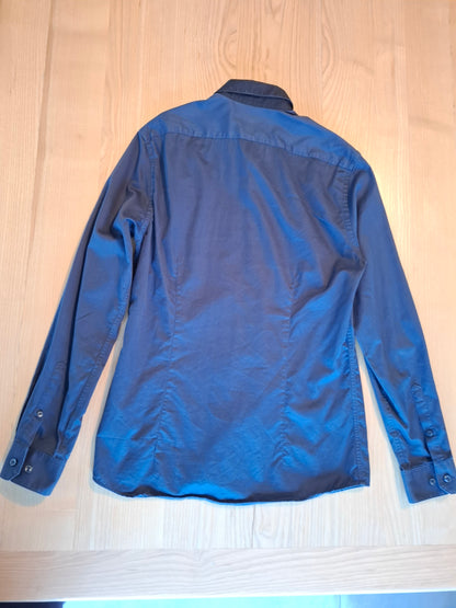 Chemise bleu marine col noir coupe slim