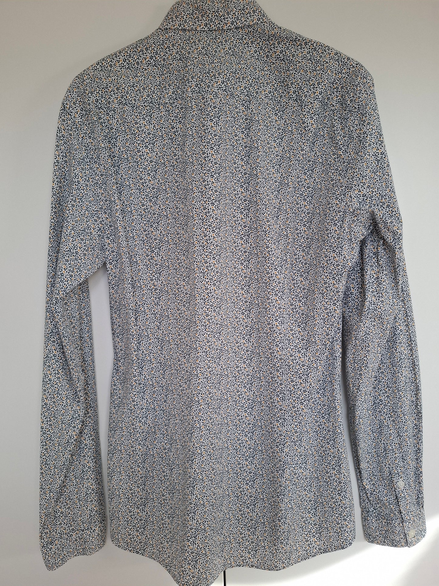 Chemise à motifs