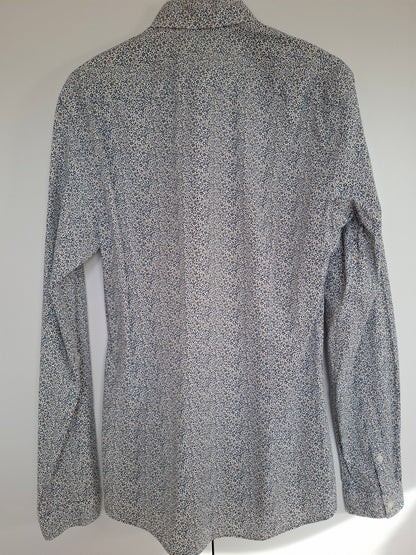 Chemise à motifs