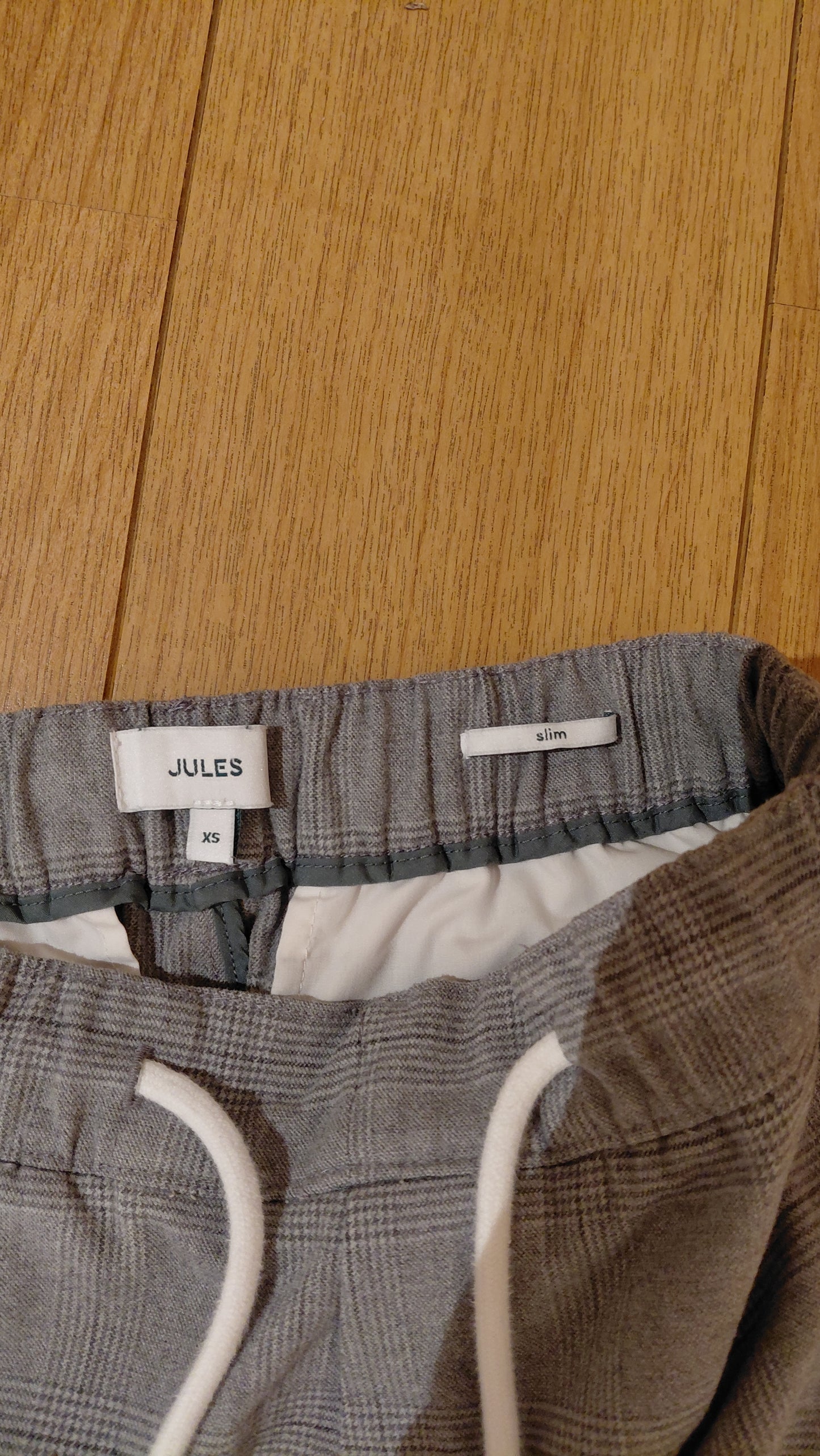 Pantalon chino slim ceinture élastiquée à carreaux