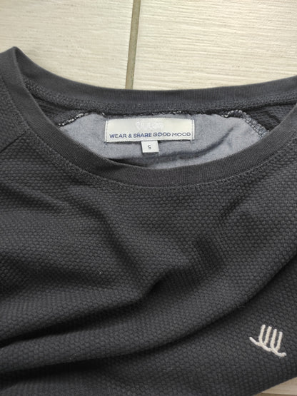 Tee-shirt col rond broderie poitrine