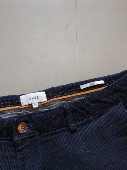 Très beau pantalon en velours