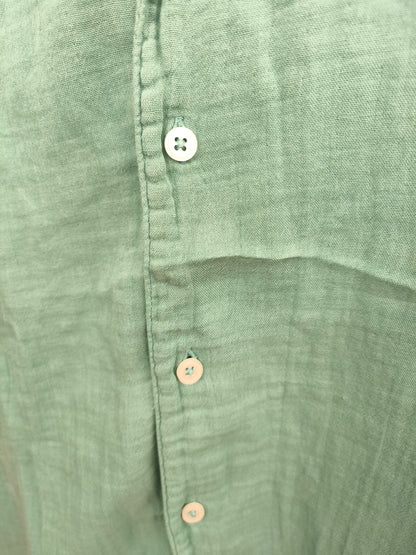 Chemise vert pastel
