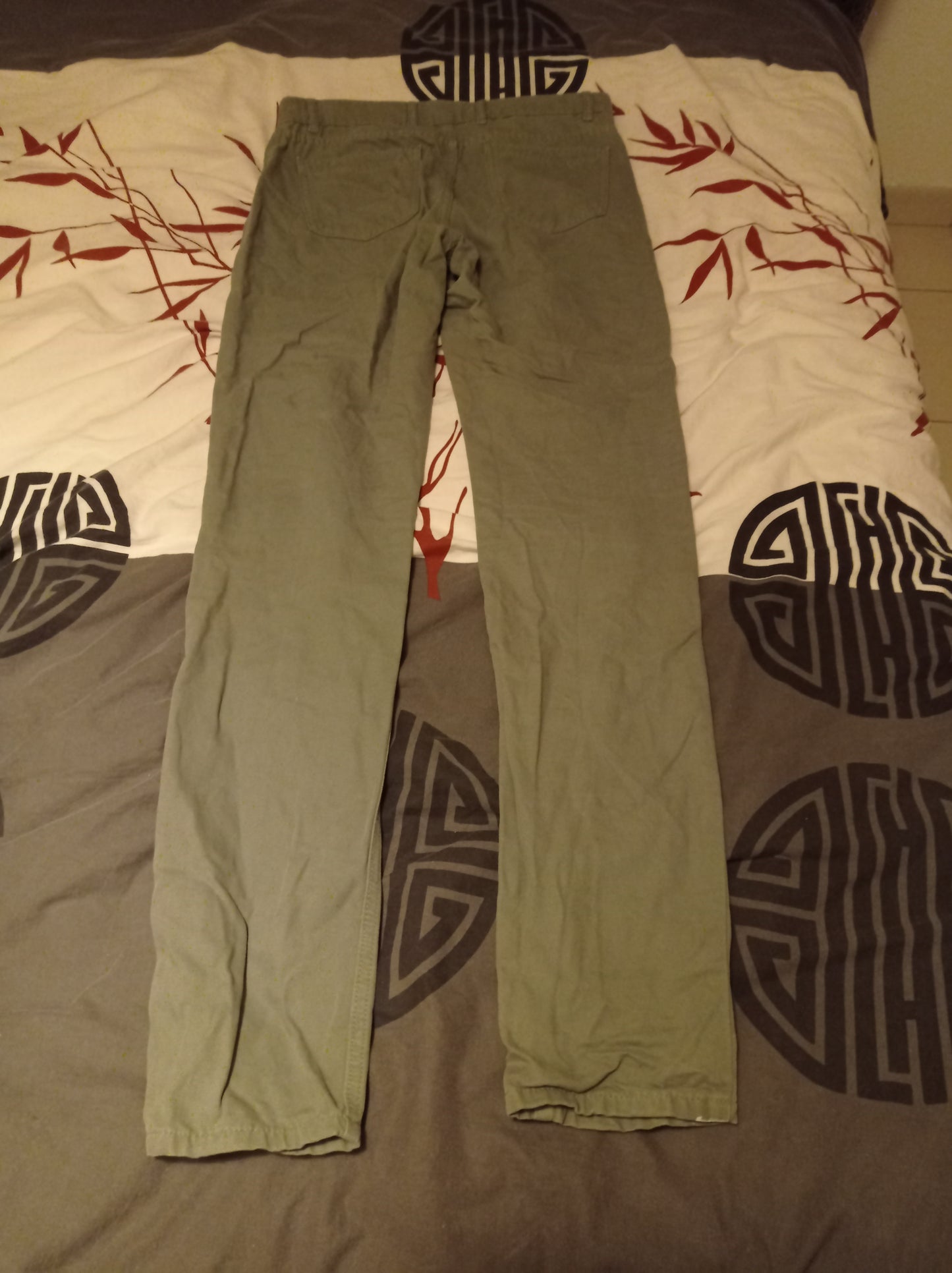 Pantalon vert slim taille 38