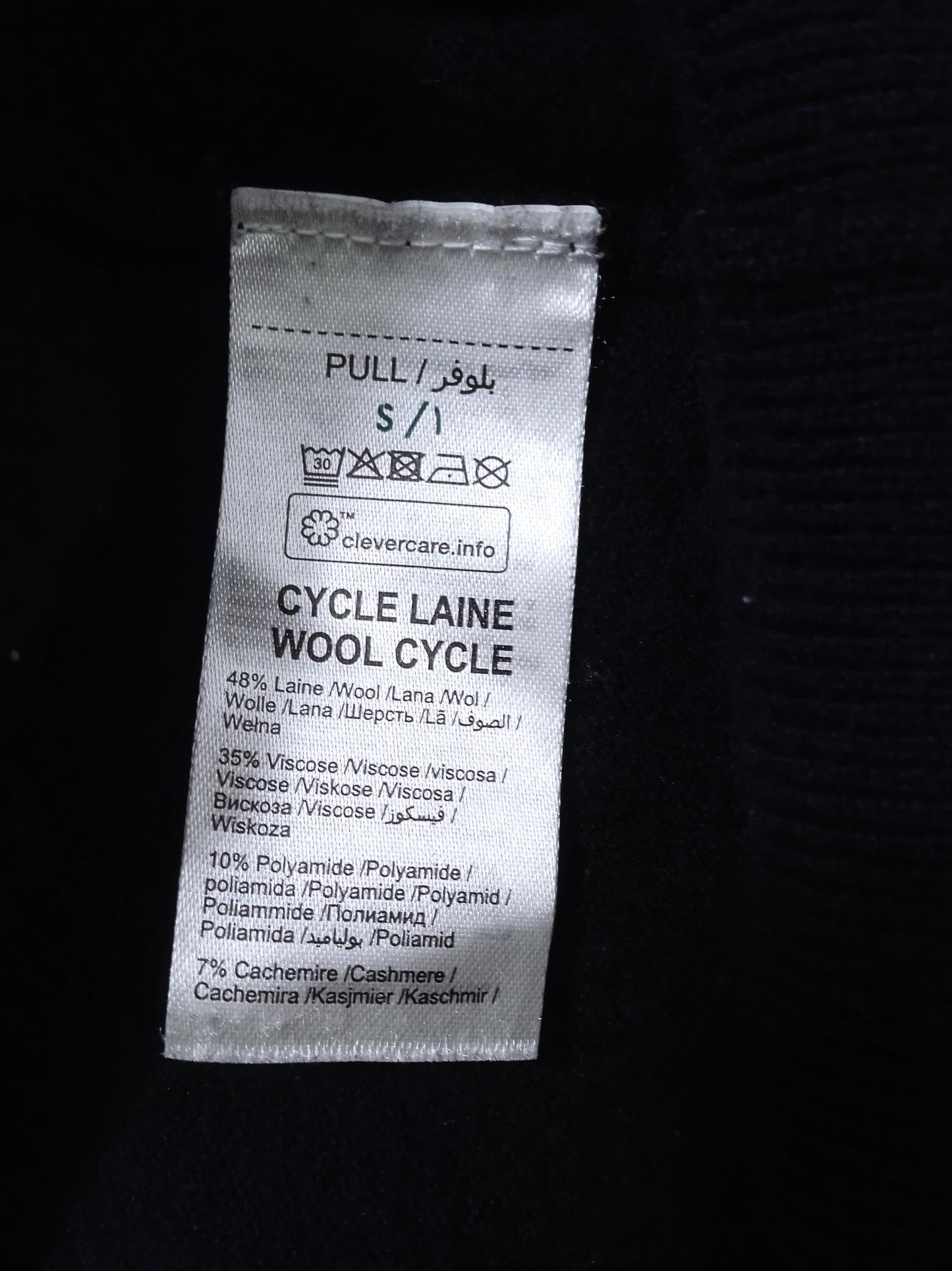 pull bleu cachemire et laine