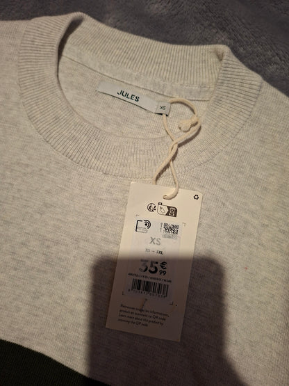 Pull neuf