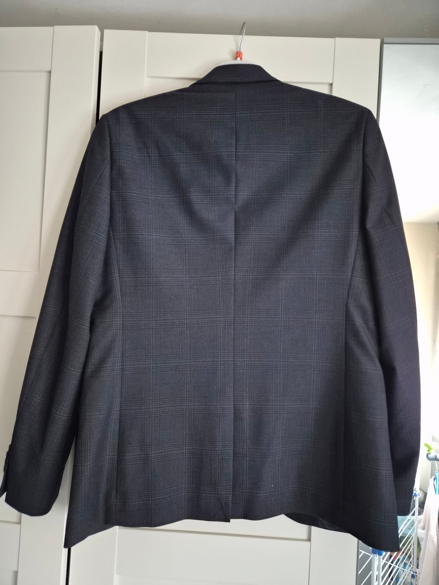 Veste de costume bleu foncé a carreaux