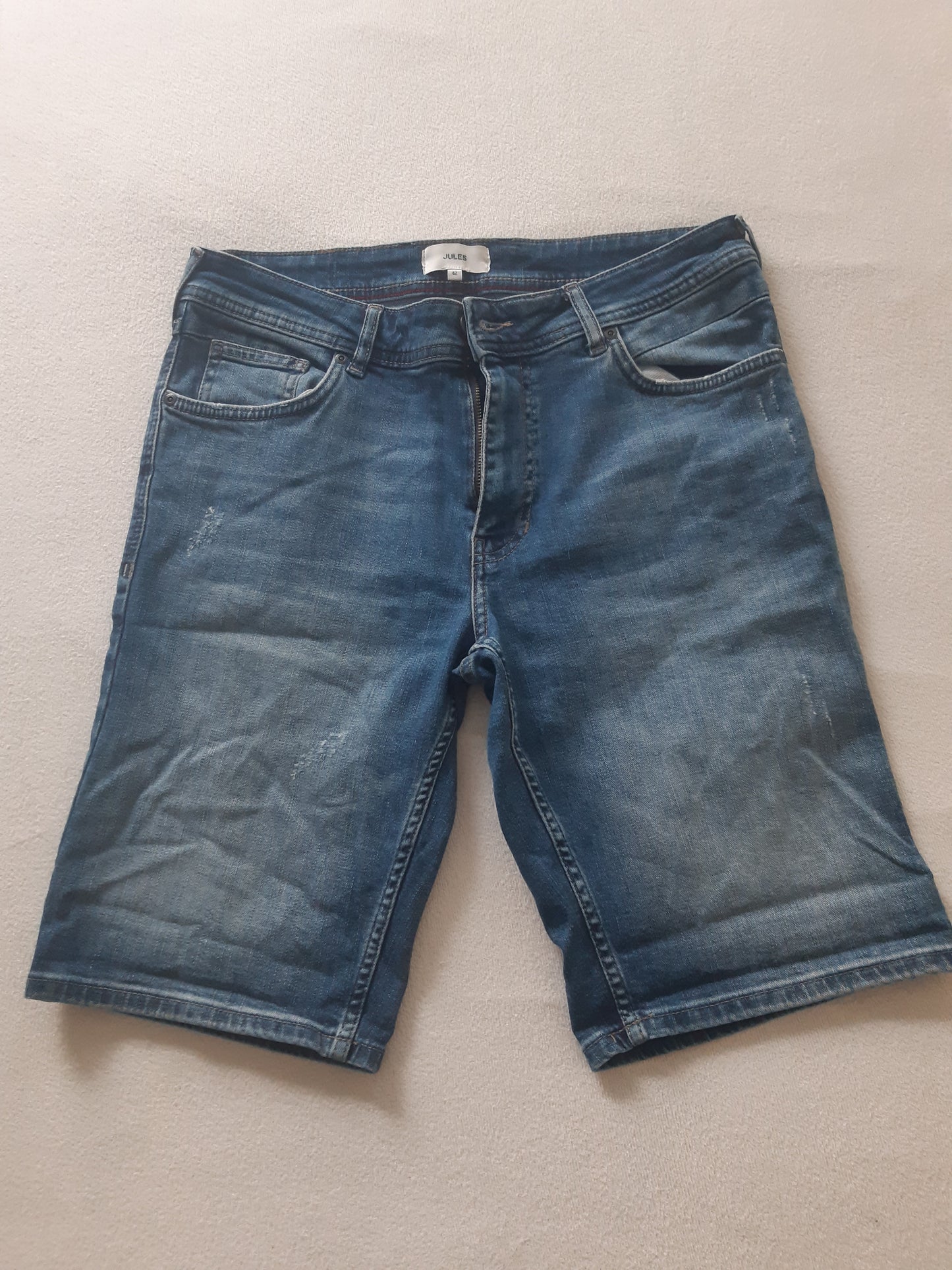 Bermuda en jean destroy