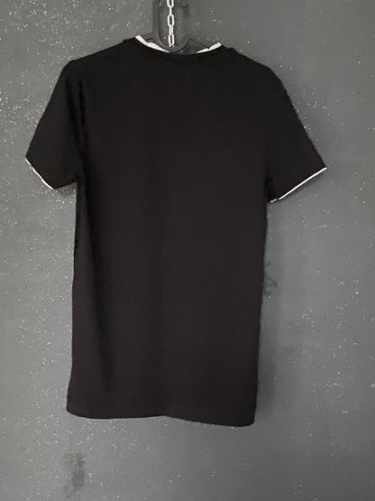 Teeshirt encolure en V boutons décoratifs
