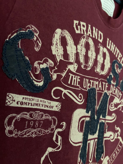 Teeshirt vintage bordeaux motifs collés et cousus