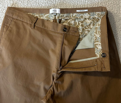 Pantalon chino slim urbain léger