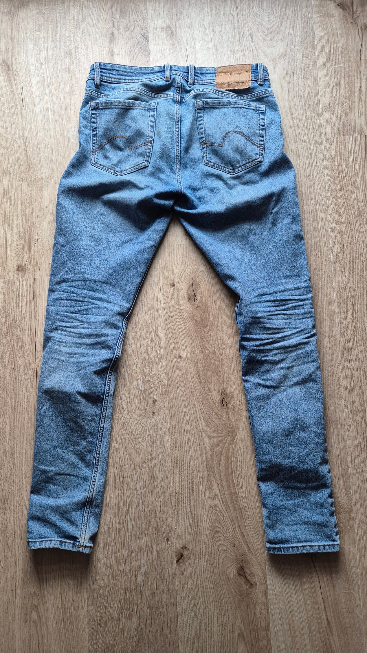 Jean slim en coton et polyester recyclés
