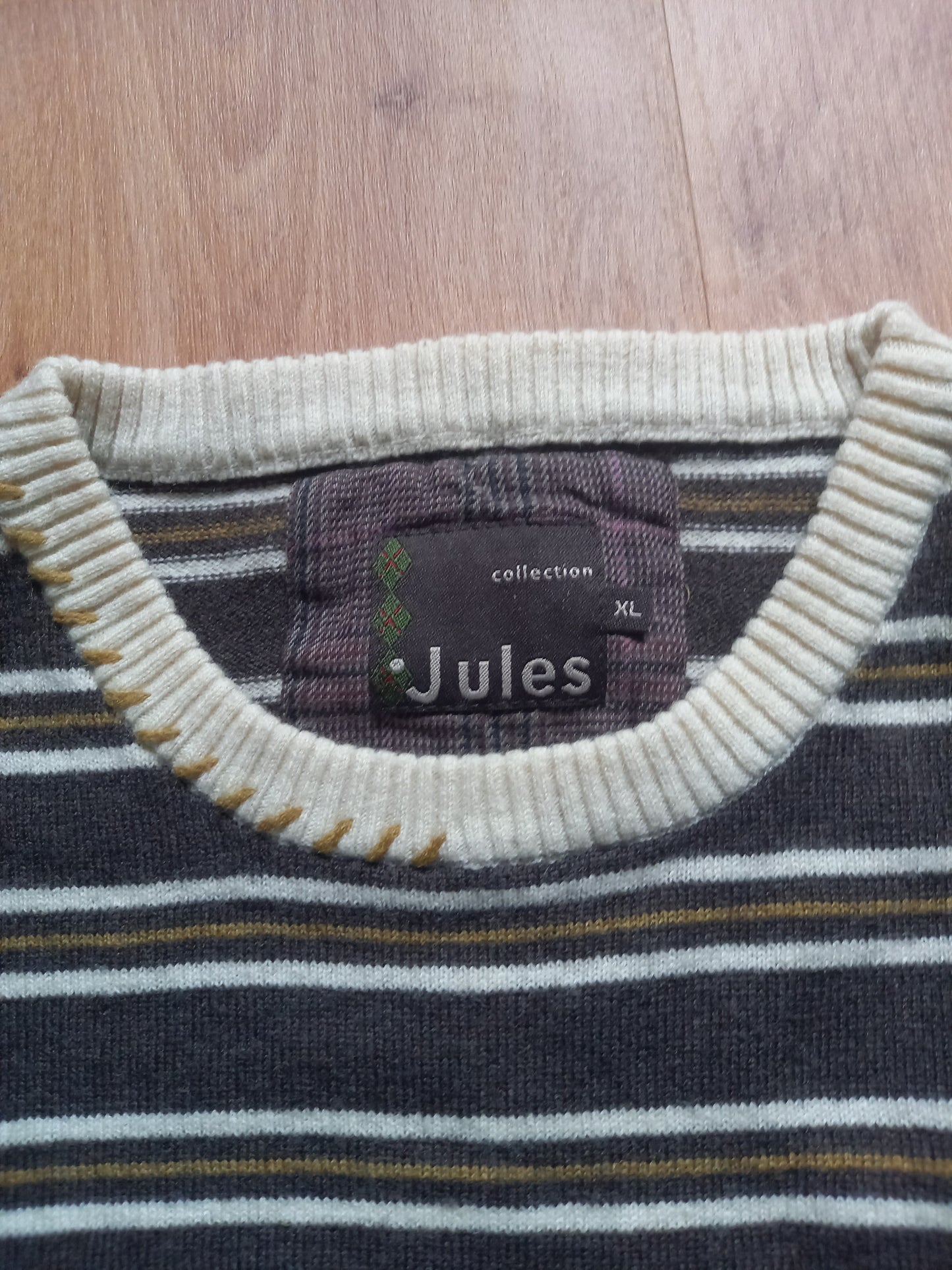 Pull marron beige