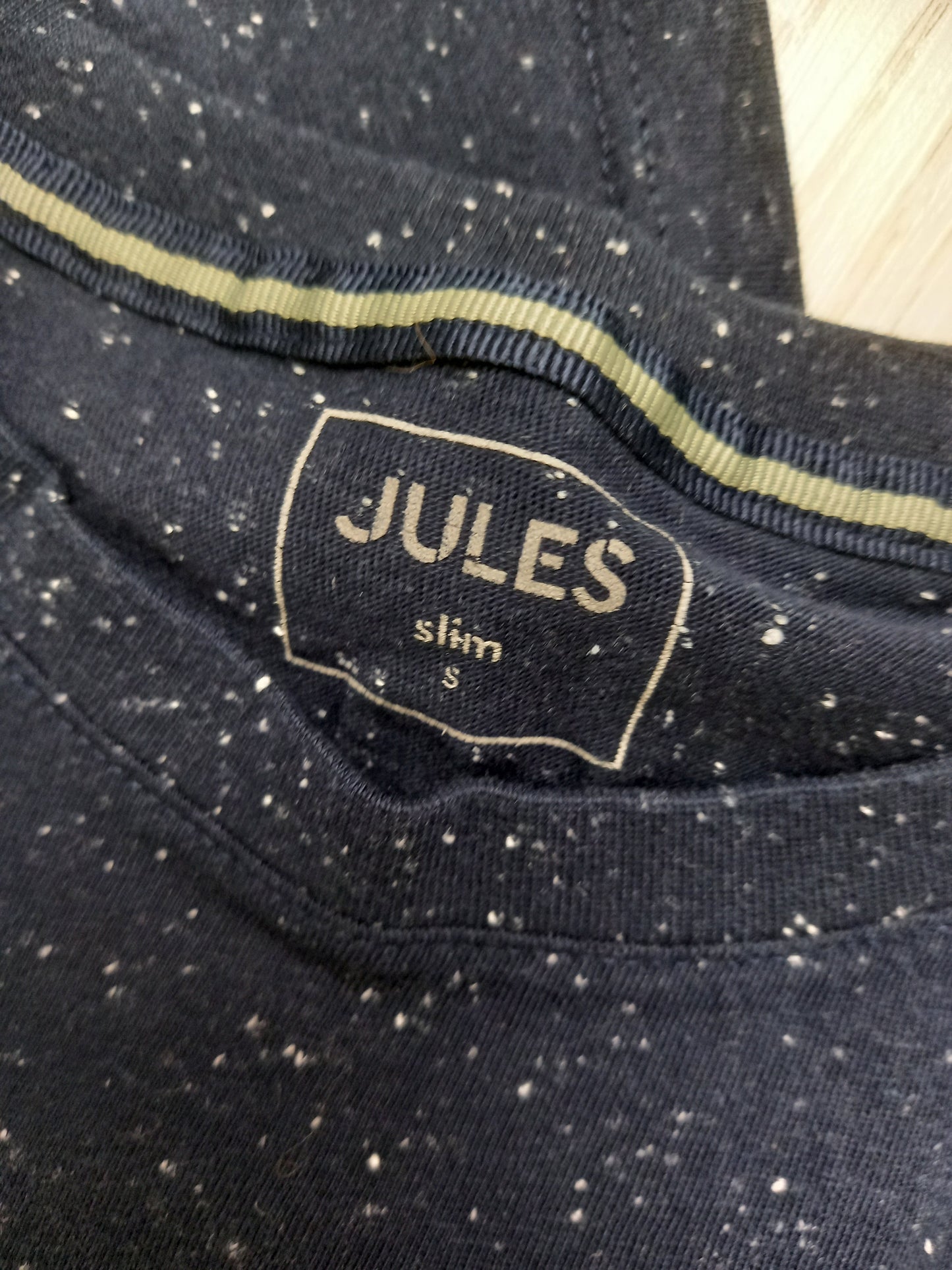 TEE SHIRT