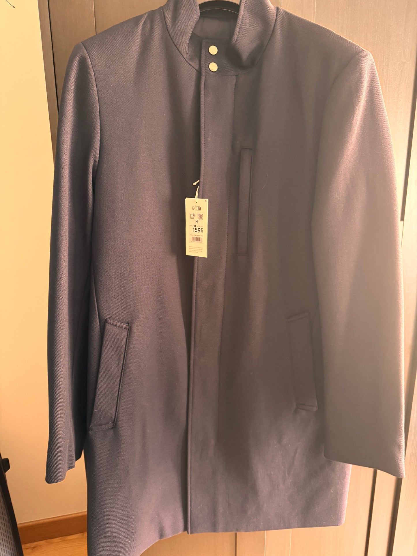 Manteau long bleu marine col officier