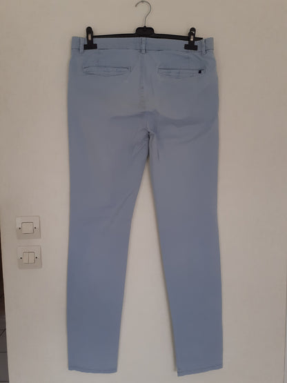 Pantalon bleu ciel t 40