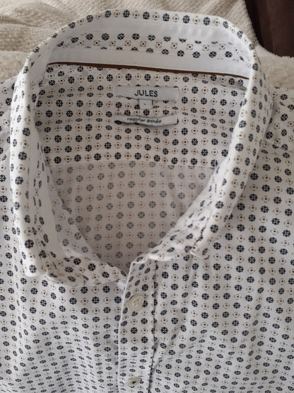 Chemise à motifs