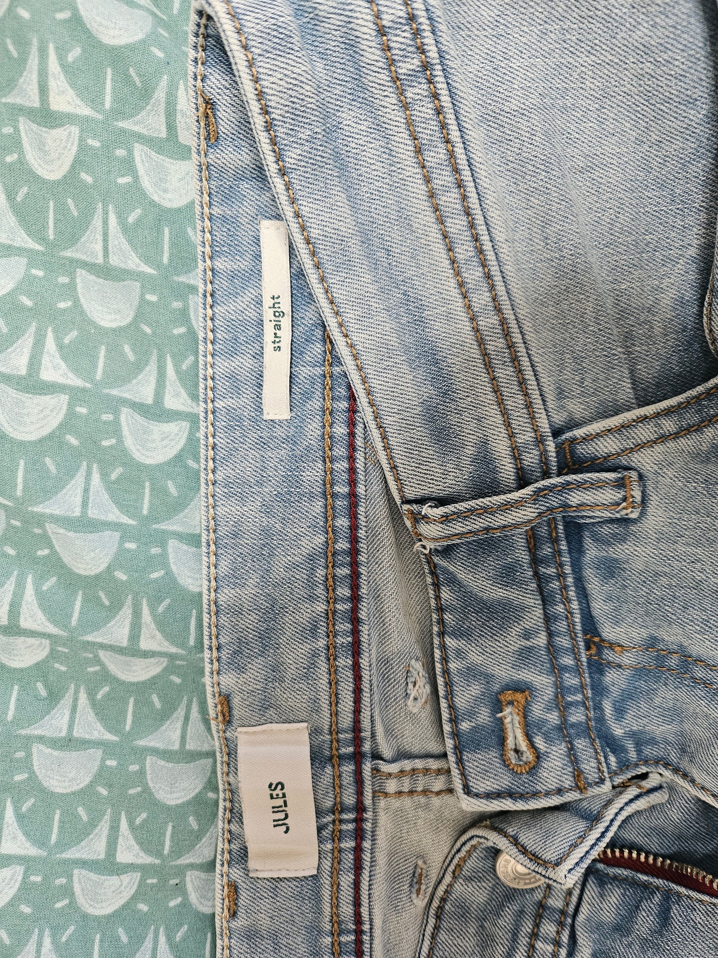 Jean straight en coton et polyester recyclés