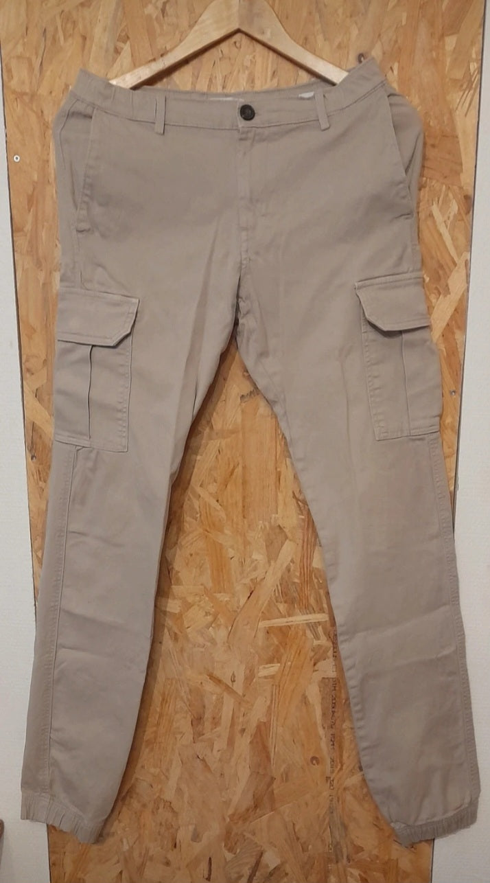Pantalon cargo