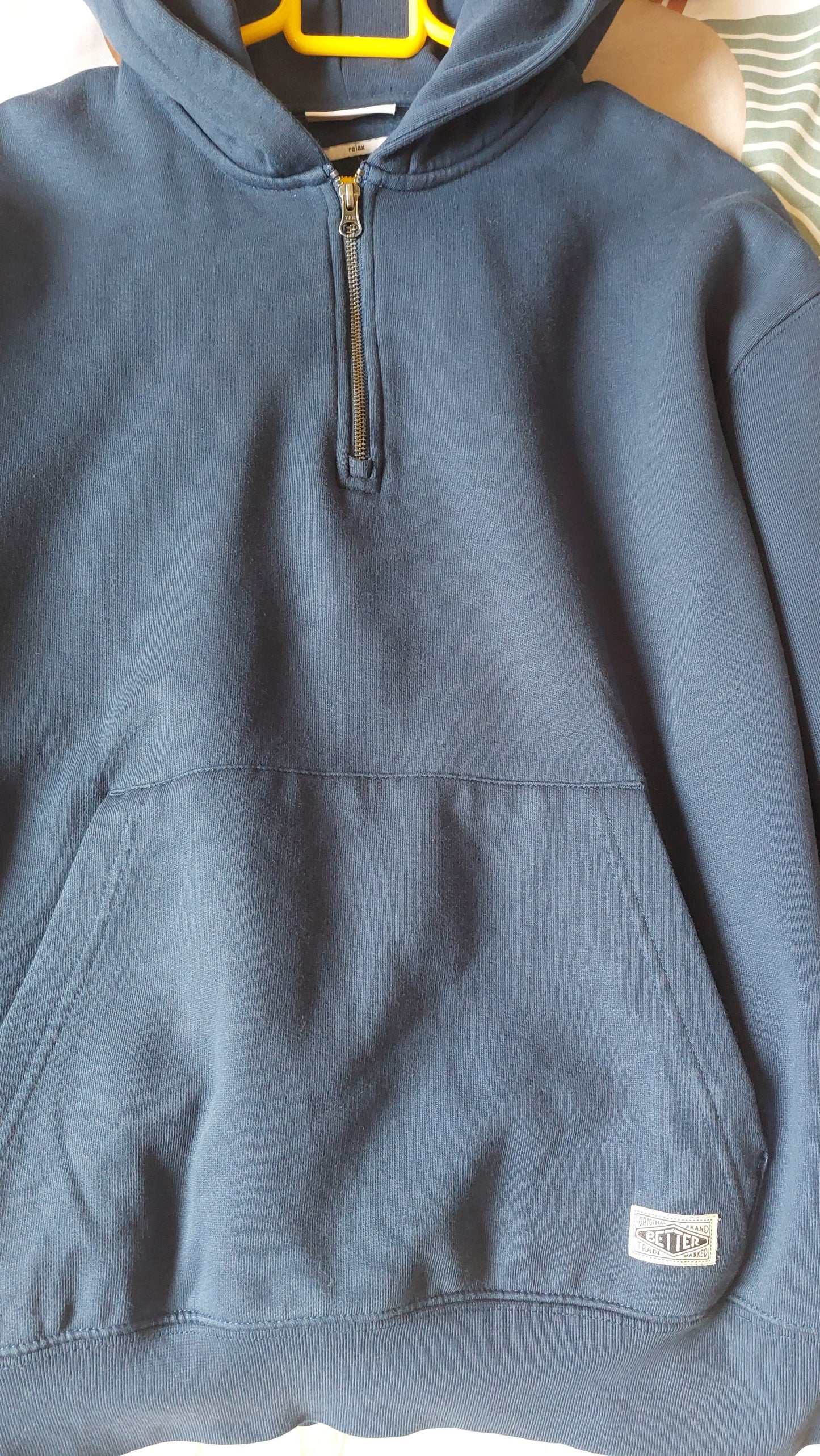 Sweat à capuche bleu