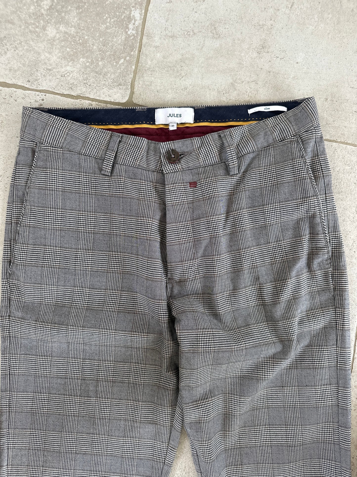 Pantalon chino à carreaux