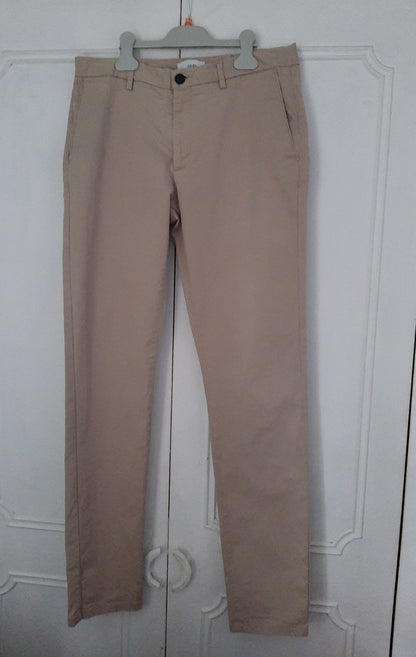 Pantalon chino slim urbain léger