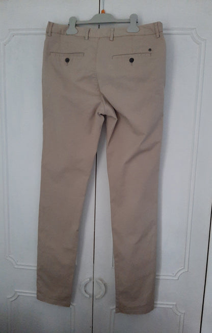 Pantalon chino slim urbain léger