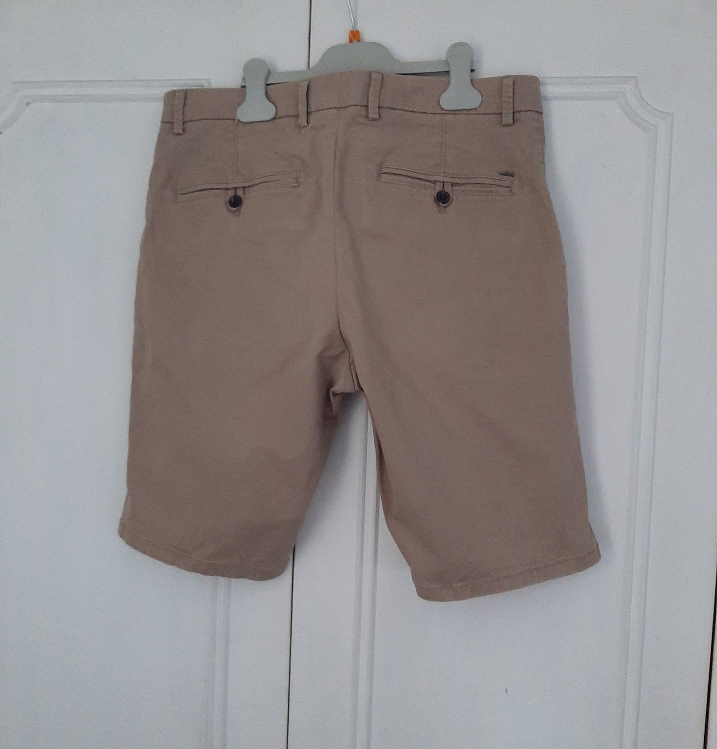 Bermuda chino uni avec ceinture