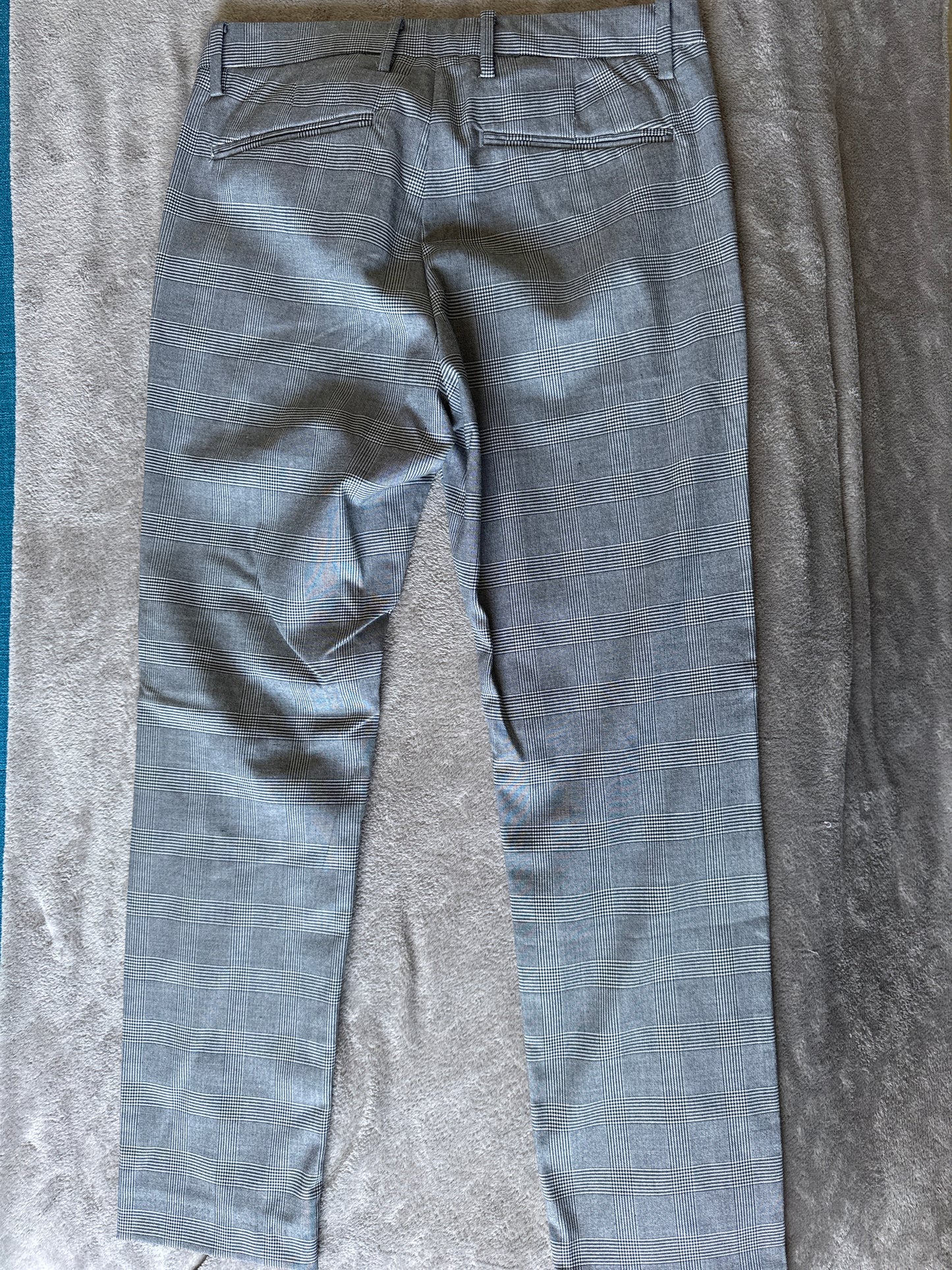 Pantalon slim à carreaux