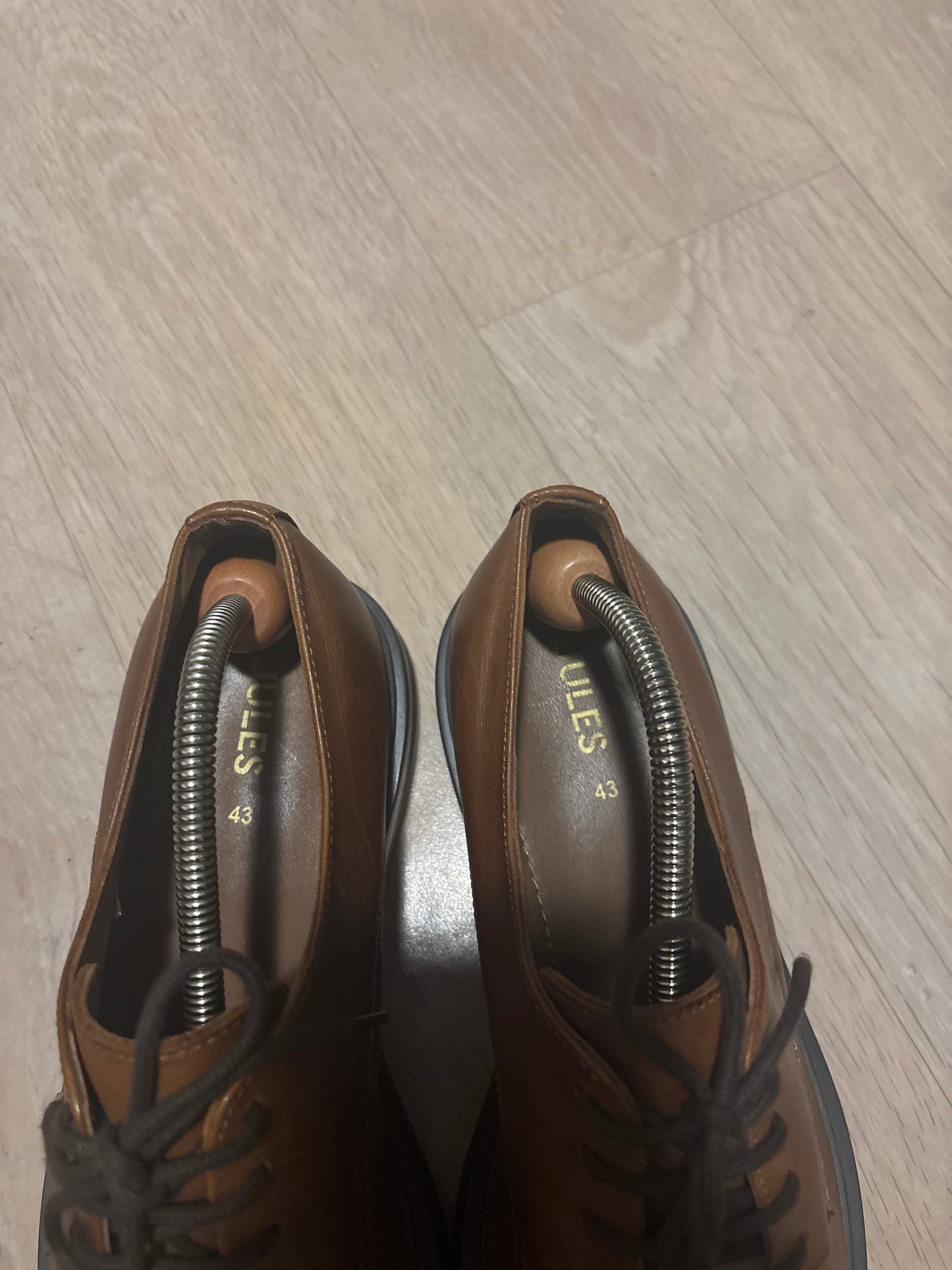 Derbies marron