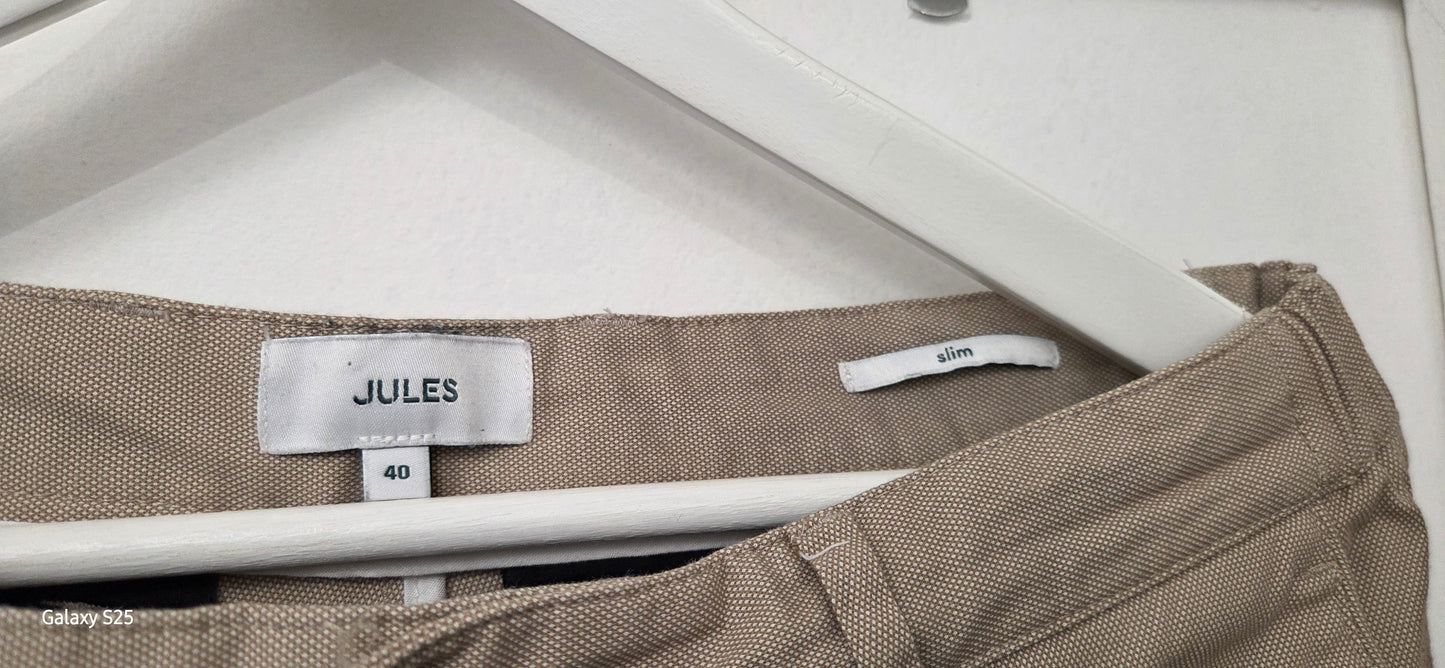 Pantalon chino slim elastiqué reliefé