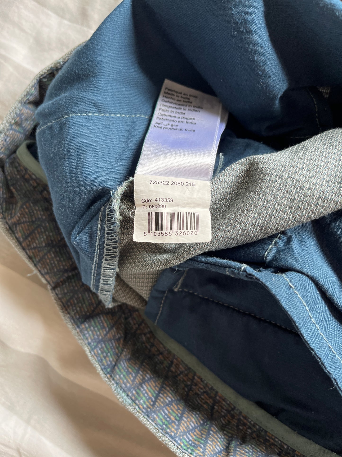 Short bleu