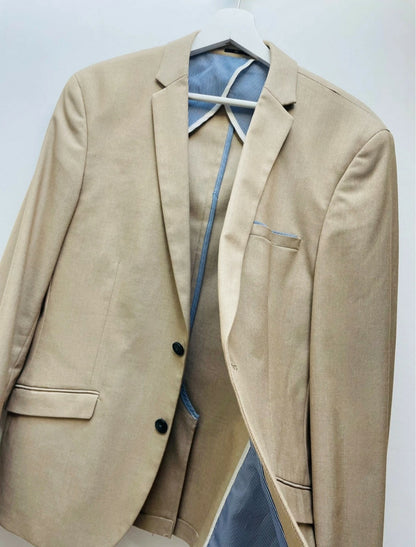 Costume complet neuf en coton, coloris beige.