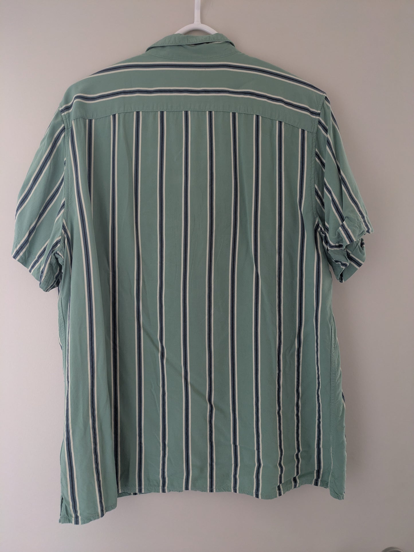 Chemise hawaienne regular à rayures viscose