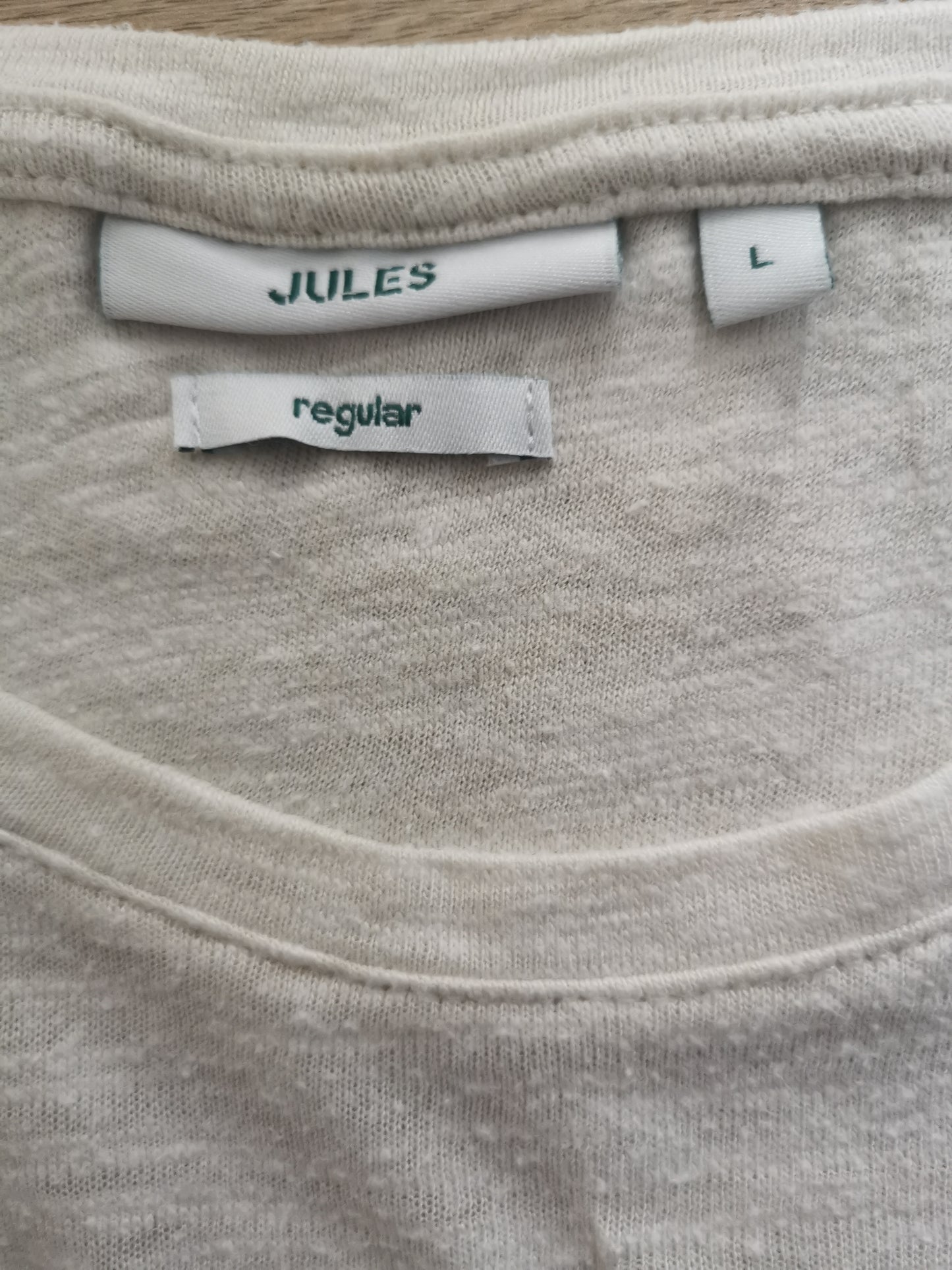 Tee shirt