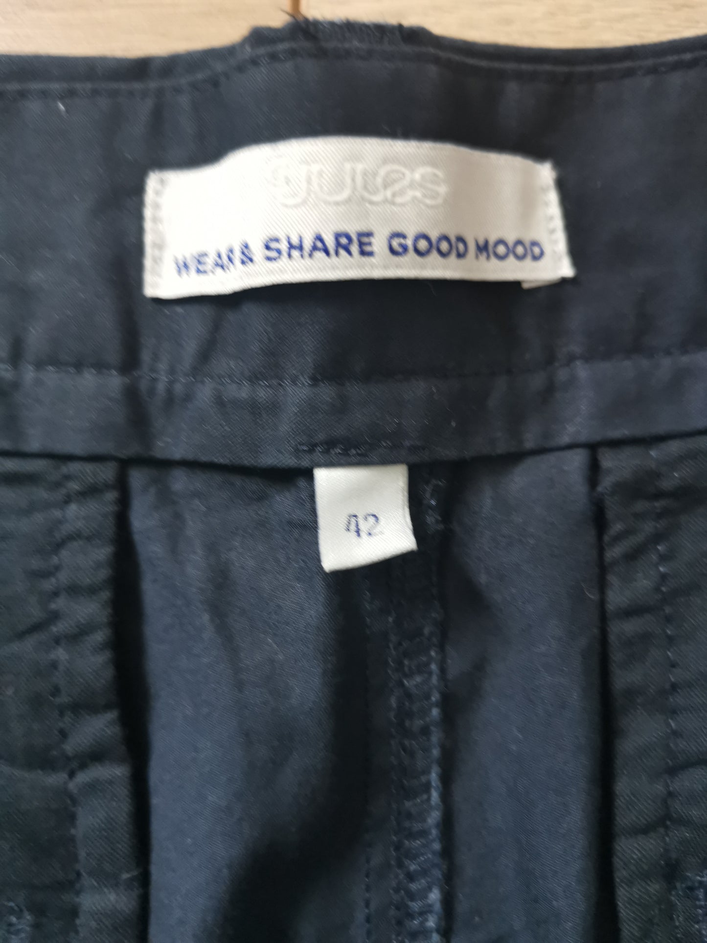 Bermuda chino brodé glaces