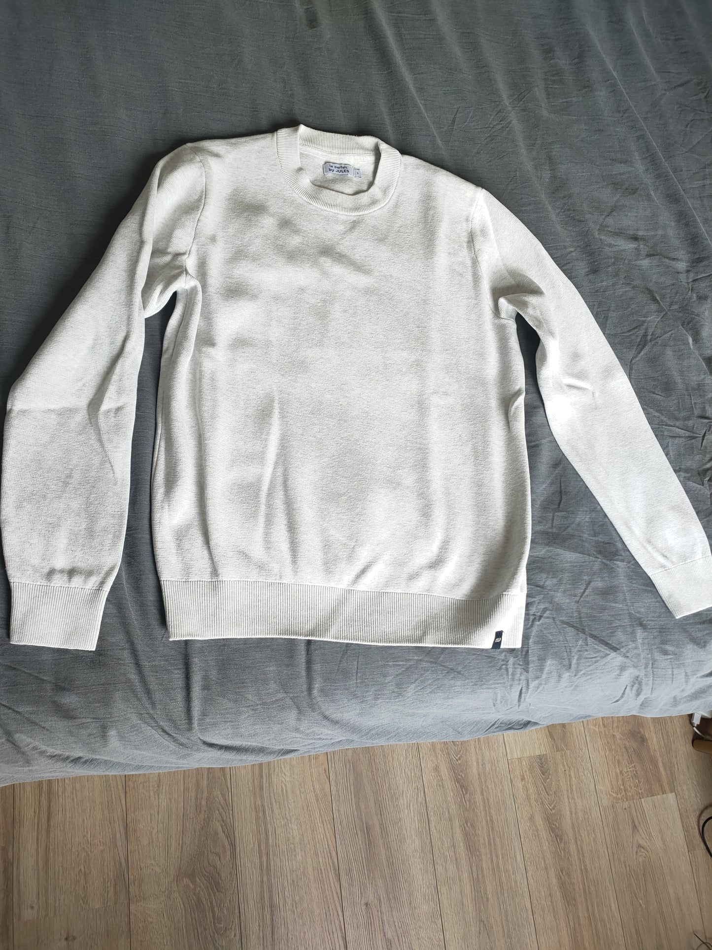 Pull uni 'le parfait by JULES'