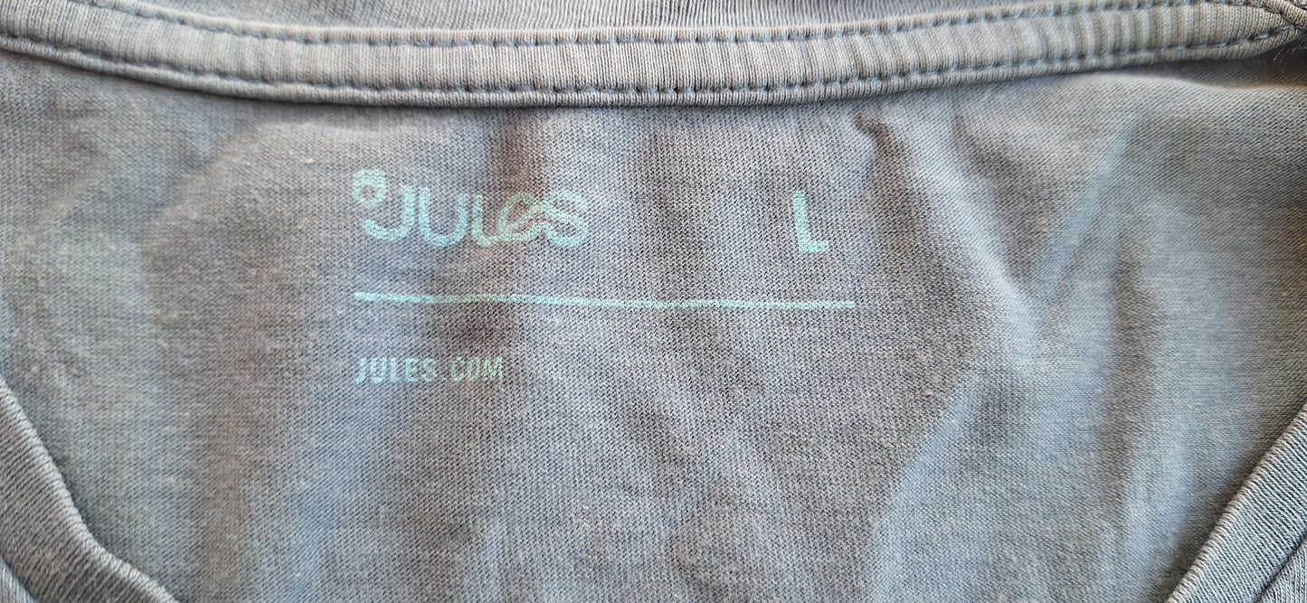 Tee shirt