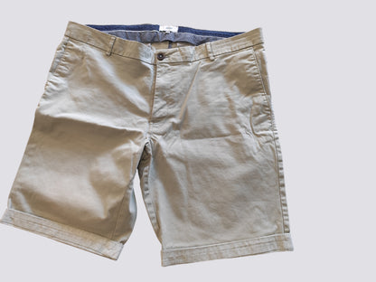 Short vert clair