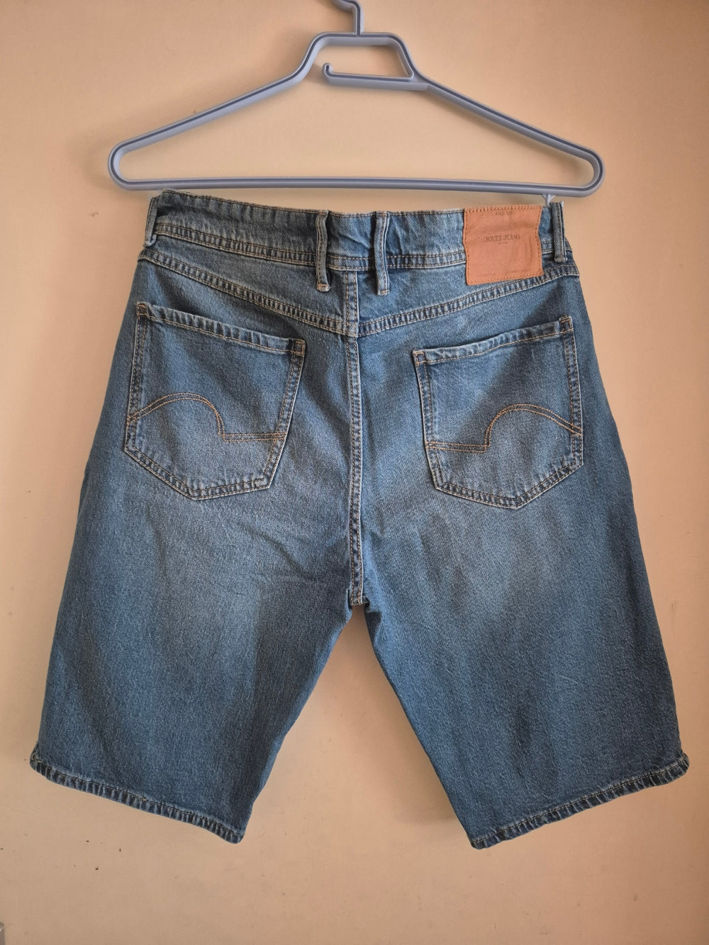 Bermuda en jean avec du coton recyclé