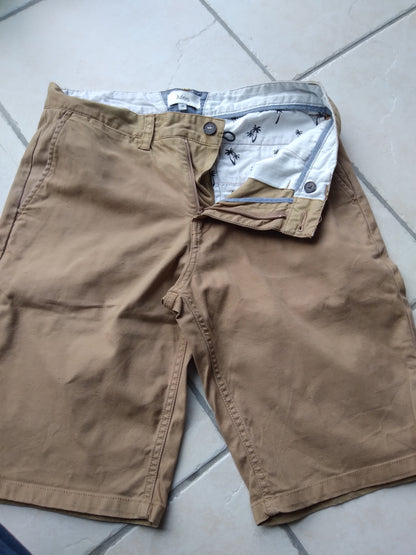 bernuda marron